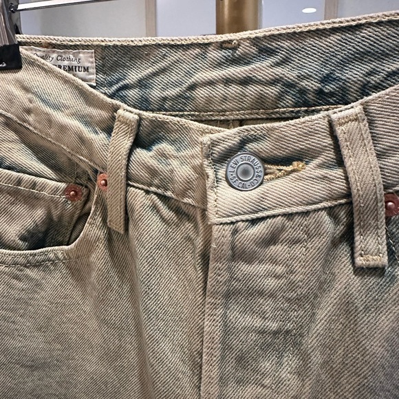 Levi's Premium 501 Original Fit Women’s Straight Denim Jeans- Size 24 - Picture 6 of 11